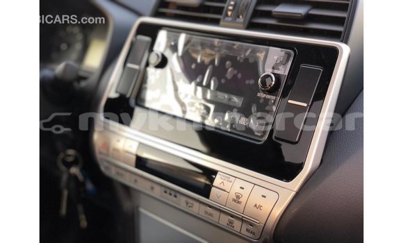 Acheter Import Voiture Toyota Prado Noir à Import - Dubai, Kampot Province Acheter Import Voiture Toyota Prado Noir à Import - Dubai, Kampot Province