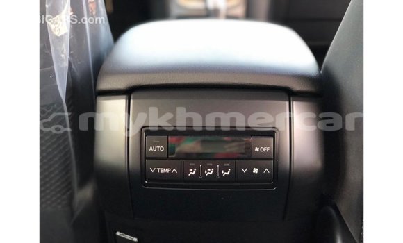 Acheter Import Voiture Toyota Prado Noir à Import - Dubai, Kampot Province Acheter Import Voiture Toyota Prado Noir à Import - Dubai, Kampot Province