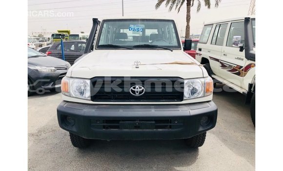 ទិញ នាំចូល Toyota Land Cruiser White ឡាន} ក្នុង Import - Dubai ក្នុង Kampot Province ទិញ នាំចូល Toyota Land Cruiser White ឡាន} ក្នុង Import - Dubai ក្នុង Kampot Province