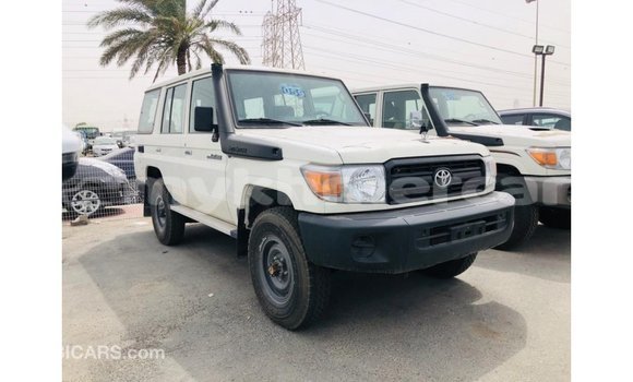 ទិញ នាំចូល Toyota Land Cruiser White ឡាន} ក្នុង Import - Dubai ក្នុង Kampot Province ទិញ នាំចូល Toyota Land Cruiser White ឡាន} ក្នុង Import - Dubai ក្នុង Kampot Province