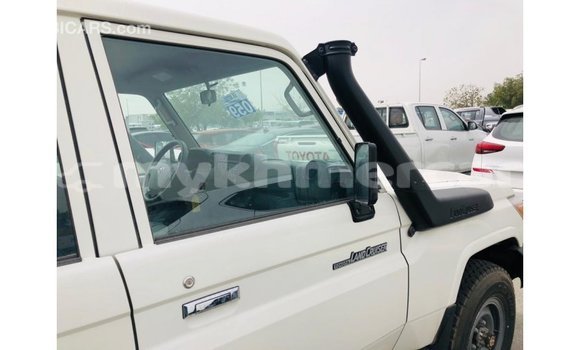 ទិញ នាំចូល Toyota Land Cruiser White ឡាន} ក្នុង Import - Dubai ក្នុង Kampot Province ទិញ នាំចូល Toyota Land Cruiser White ឡាន} ក្នុង Import - Dubai ក្នុង Kampot Province