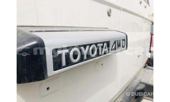 ទិញ នាំចូល Toyota Land Cruiser White ឡាន} ក្នុង Import - Dubai ក្នុង Kampot Province ទិញ នាំចូល Toyota Land Cruiser White ឡាន} ក្នុង Import - Dubai ក្នុង Kampot Province