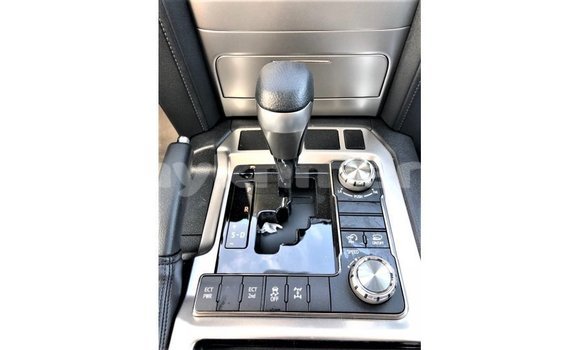 Buy Import Toyota Land Cruiser Other Car in Import - Dubai in Kampot Province Buy Import Toyota Land Cruiser Other Car in Import - Dubai in Kampot Province