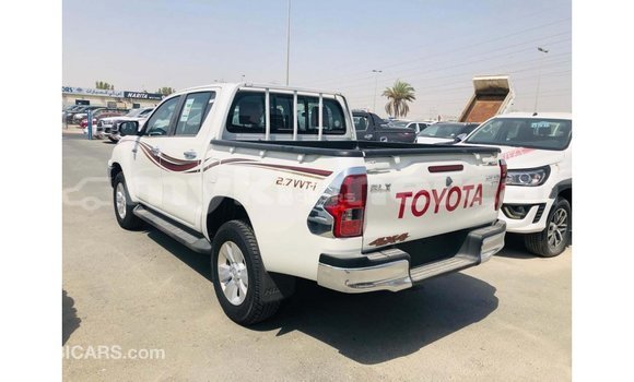 ទិញ នាំចូល Toyota Hilux White ឡាន} ក្នុង Import - Dubai ក្នុង Kampot Province ទិញ នាំចូល Toyota Hilux White ឡាន} ក្នុង Import - Dubai ក្នុង Kampot Province
