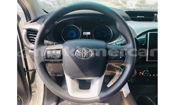 ទិញ នាំចូល Toyota Hilux White ឡាន} ក្នុង Import - Dubai ក្នុង Kampot Province ទិញ នាំចូល Toyota Hilux White ឡាន} ក្នុង Import - Dubai ក្នុង Kampot Province