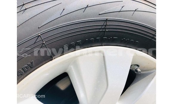 ទិញ នាំចូល Toyota Hilux White ឡាន} ក្នុង Import - Dubai ក្នុង Kampot Province ទិញ នាំចូល Toyota Hilux White ឡាន} ក្នុង Import - Dubai ក្នុង Kampot Province