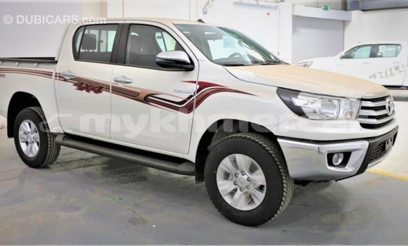 Buy Import Toyota Hilux White Car in Import - Dubai in Kampot Province Buy Import Toyota Hilux White Car in Import - Dubai in Kampot Province