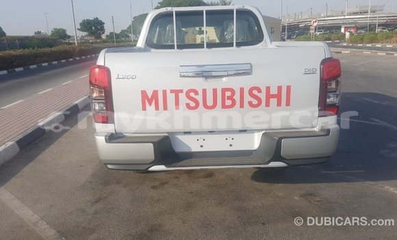 Buy Import Mitsubishi L200 White Car in Import - Dubai in Kampot Province Buy Import Mitsubishi L200 White Car in Import - Dubai in Kampot Province