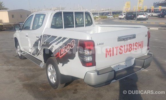 Buy Import Mitsubishi L200 White Car in Import - Dubai in Kampot Province Buy Import Mitsubishi L200 White Car in Import - Dubai in Kampot Province