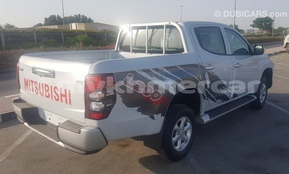 Buy Import Mitsubishi L200 White Car in Import - Dubai in Kampot Province Buy Import Mitsubishi L200 White Car in Import - Dubai in Kampot Province