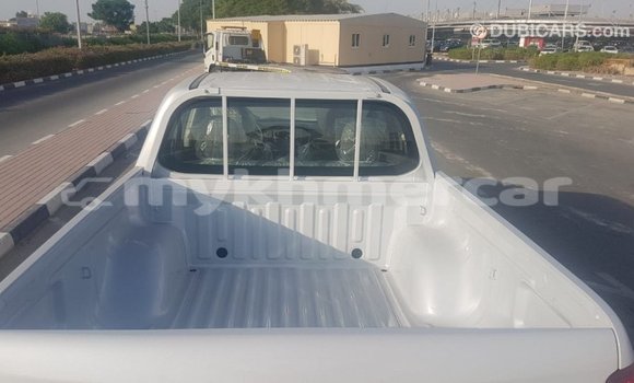 Buy Import Mitsubishi L200 White Car in Import - Dubai in Kampot Province Buy Import Mitsubishi L200 White Car in Import - Dubai in Kampot Province