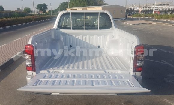 Buy Import Mitsubishi L200 White Car in Import - Dubai in Kampot Province Buy Import Mitsubishi L200 White Car in Import - Dubai in Kampot Province