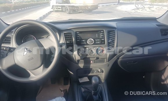 Buy Import Mitsubishi L200 White Car in Import - Dubai in Kampot Province Buy Import Mitsubishi L200 White Car in Import - Dubai in Kampot Province