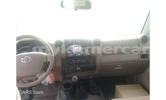 Buy Import Toyota Land Cruiser White Car in Import - Dubai in Kampot Province Buy Import Toyota Land Cruiser White Car in Import - Dubai in Kampot Province
