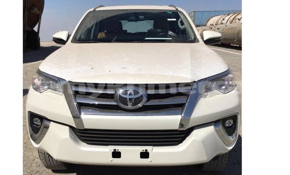 Buy Import Toyota Fortuner White Car in Import - Dubai in Kampot Province Buy Import Toyota Fortuner White Car in Import - Dubai in Kampot Province
