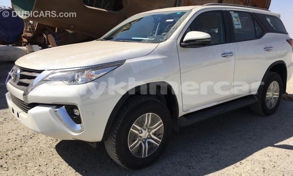 Buy Import Toyota Fortuner White Car in Import - Dubai in Kampot Province Buy Import Toyota Fortuner White Car in Import - Dubai in Kampot Province