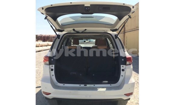 Buy Import Toyota Fortuner White Car in Import - Dubai in Kampot Province Buy Import Toyota Fortuner White Car in Import - Dubai in Kampot Province