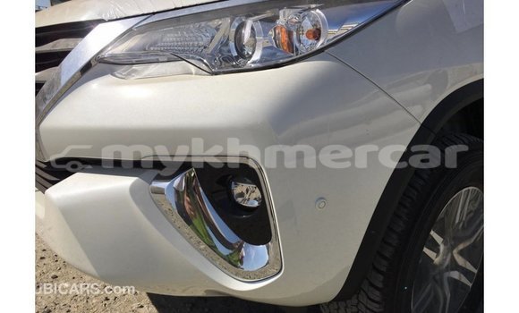 Buy Import Toyota Fortuner White Car in Import - Dubai in Kampot Province Buy Import Toyota Fortuner White Car in Import - Dubai in Kampot Province