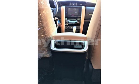 Buy Import Toyota Fortuner White Car in Import - Dubai in Kampot Province Buy Import Toyota Fortuner White Car in Import - Dubai in Kampot Province