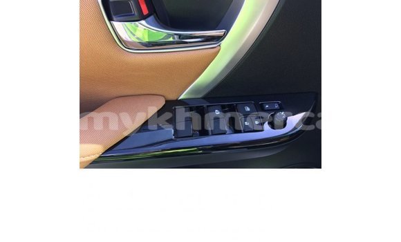 Buy Import Toyota Fortuner White Car in Import - Dubai in Kampot Province Buy Import Toyota Fortuner White Car in Import - Dubai in Kampot Province