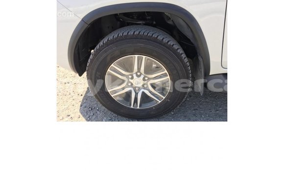 Buy Import Toyota Fortuner White Car in Import - Dubai in Kampot Province Buy Import Toyota Fortuner White Car in Import - Dubai in Kampot Province