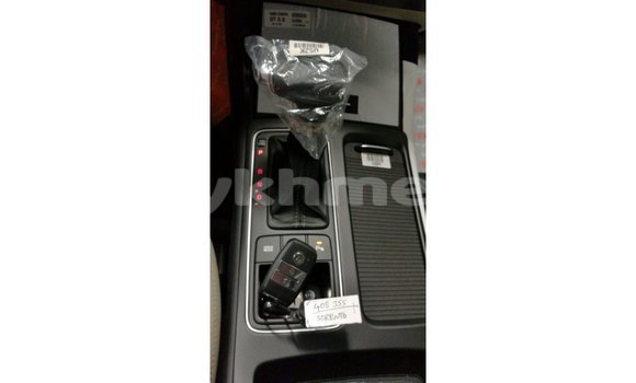 Buy Import Kia Sorento White Car in Import - Dubai in Kampot Province Buy Import Kia Sorento White Car in Import - Dubai in Kampot Province