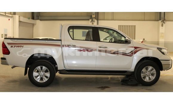 Buy Import Toyota Hilux White Car in Import - Dubai in Kampot Province Buy Import Toyota Hilux White Car in Import - Dubai in Kampot Province