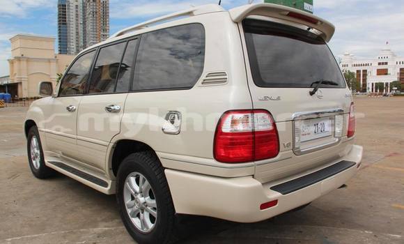 Acheter Occasion Voiture Lexus LX Beige à Phnom Penh, Phnom Penh Acheter Occasion Voiture Lexus LX Beige à Phnom Penh, Phnom Penh