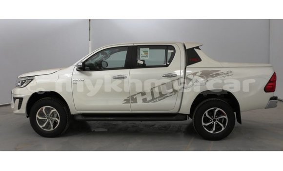 Buy Import Toyota Hilux White Car in Import - Dubai in Kampot Province Buy Import Toyota Hilux White Car in Import - Dubai in Kampot Province