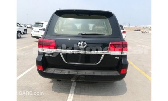 Buy Import Toyota Land Cruiser Black Car in Import - Dubai in Kampot Province Buy Import Toyota Land Cruiser Black Car in Import - Dubai in Kampot Province