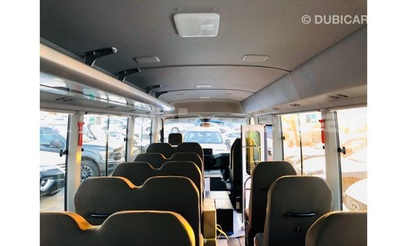 ទិញ នាំចូល Toyota Coaster White ឡាន} ក្នុង Import - Dubai ក្នុង Kampot Province ទិញ នាំចូល Toyota Coaster White ឡាន} ក្នុង Import - Dubai ក្នុង Kampot Province