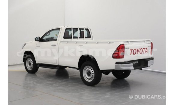 Buy Import Toyota Hilux White Car in Import - Dubai in Kampot Province Buy Import Toyota Hilux White Car in Import - Dubai in Kampot Province