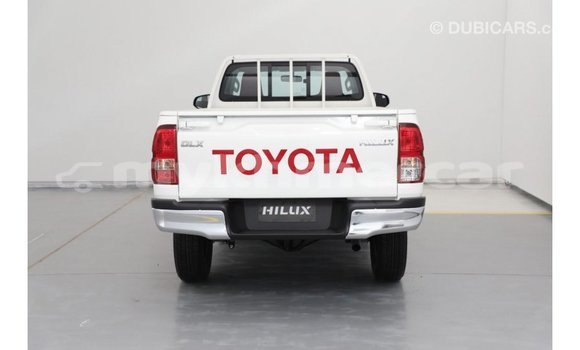 Buy Import Toyota Hilux White Car in Import - Dubai in Kampot Province Buy Import Toyota Hilux White Car in Import - Dubai in Kampot Province
