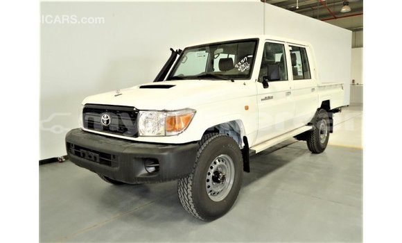 Buy Import Toyota Land Cruiser White Car in Import - Dubai in Kampot Province Buy Import Toyota Land Cruiser White Car in Import - Dubai in Kampot Province