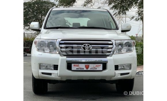 Acheter Import Voiture Toyota Land Cruiser Blanc à Import - Dubai, Kampot Province Acheter Import Voiture Toyota Land Cruiser Blanc à Import - Dubai, Kampot Province