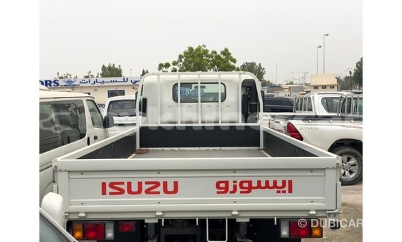 Buy Import Isuzu Rodeo White Car in Import - Dubai in Kampot Province Buy Import Isuzu Rodeo White Car in Import - Dubai in Kampot Province