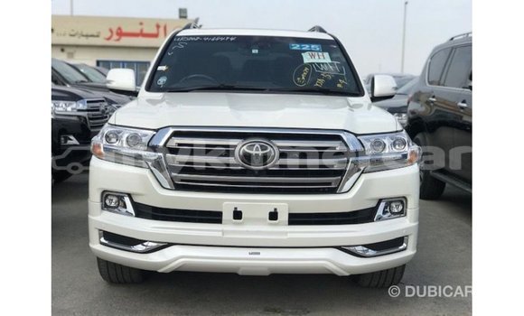 Buy Import Toyota Land Cruiser White Car in Import - Dubai in Kampot Province Buy Import Toyota Land Cruiser White Car in Import - Dubai in Kampot Province