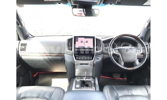 Buy Import Toyota Land Cruiser White Car in Import - Dubai in Kampot Province Buy Import Toyota Land Cruiser White Car in Import - Dubai in Kampot Province