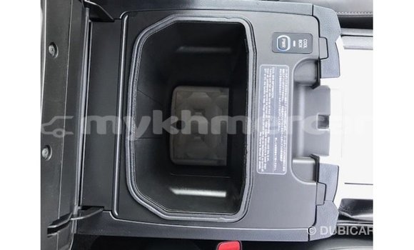 Buy Import Toyota Land Cruiser White Car in Import - Dubai in Kampot Province Buy Import Toyota Land Cruiser White Car in Import - Dubai in Kampot Province