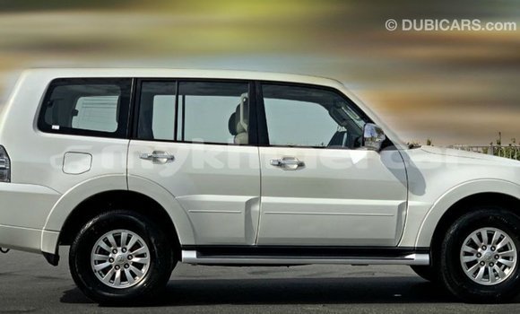 ទិញ នាំចូល Mitsubishi Pajero White ឡាន} ក្នុង Import - Dubai ក្នុង Kampot Province ទិញ នាំចូល Mitsubishi Pajero White ឡាន} ក្នុង Import - Dubai ក្នុង Kampot Province