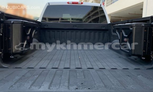 ទិញ នាំចូល Chevrolet Silverado White ឡាន} ក្នុង Import - Dubai ក្នុង Kampot Province ទិញ នាំចូល Chevrolet Silverado White ឡាន} ក្នុង Import - Dubai ក្នុង Kampot Province
