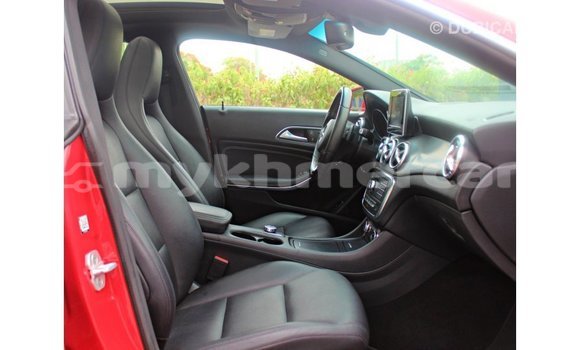 Acheter Import Voiture Mercedes-Benz 250 Rouge à Import - Dubai, Kampot Province Acheter Import Voiture Mercedes-Benz 250 Rouge à Import - Dubai, Kampot Province