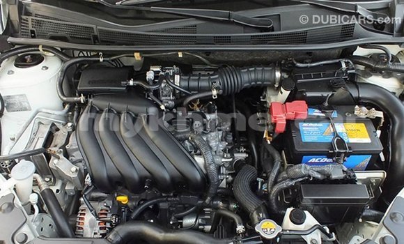 Acheter Import Voiture Nissan Tiida Blanc à Import - Dubai, Kampot Province Acheter Import Voiture Nissan Tiida Blanc à Import - Dubai, Kampot Province