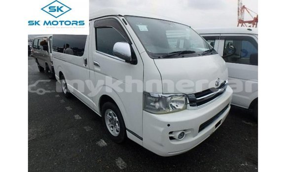 Buy Import Toyota Regius White Car in Import - Dubai in Kampot Province Buy Import Toyota Regius White Car in Import - Dubai in Kampot Province