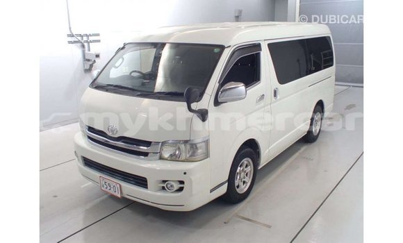 Buy Import Toyota Regius White Car in Import - Dubai in Kampot Province Buy Import Toyota Regius White Car in Import - Dubai in Kampot Province