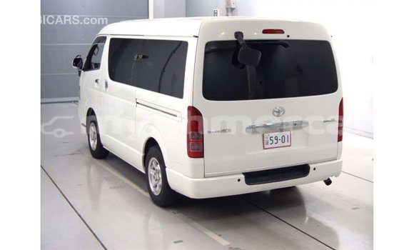 Buy Import Toyota Regius White Car in Import - Dubai in Kampot Province Buy Import Toyota Regius White Car in Import - Dubai in Kampot Province