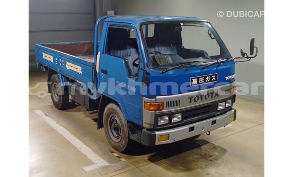 Buy Import Toyota HiAce Blue Truck in Import - Dubai in Kampot Province Buy Import Toyota HiAce Blue Truck in Import - Dubai in Kampot Province
