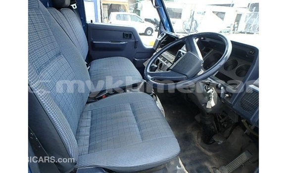 Buy Import Toyota HiAce Blue Truck in Import - Dubai in Kampot Province Buy Import Toyota HiAce Blue Truck in Import - Dubai in Kampot Province