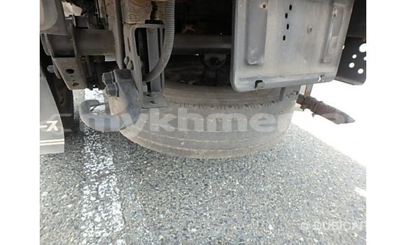 Buy Import Toyota HiAce Blue Truck in Import - Dubai in Kampot Province Buy Import Toyota HiAce Blue Truck in Import - Dubai in Kampot Province