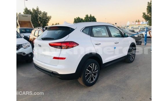 ទិញ នាំចូល Hyundai Tucson White ឡាន} ក្នុង Import - Dubai ក្នុង Kampot Province ទិញ នាំចូល Hyundai Tucson White ឡាន} ក្នុង Import - Dubai ក្នុង Kampot Province